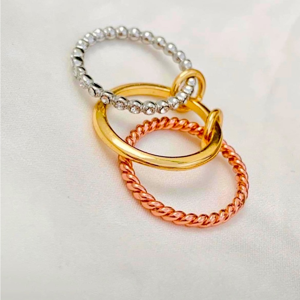 Three color ring